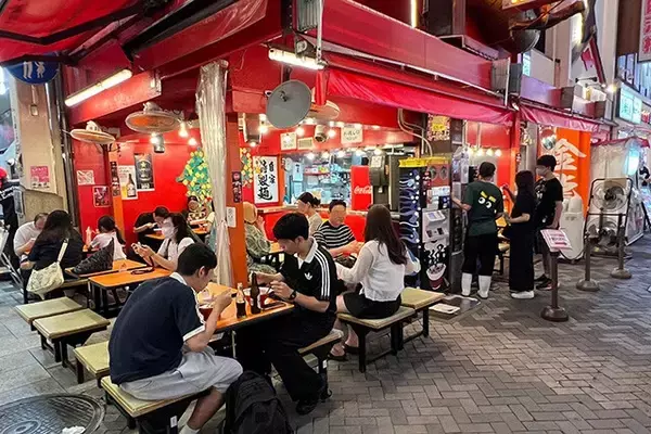 「"中国人観光客が消えた"京都、大阪ミナミ「この夏はどうだった？」」の画像