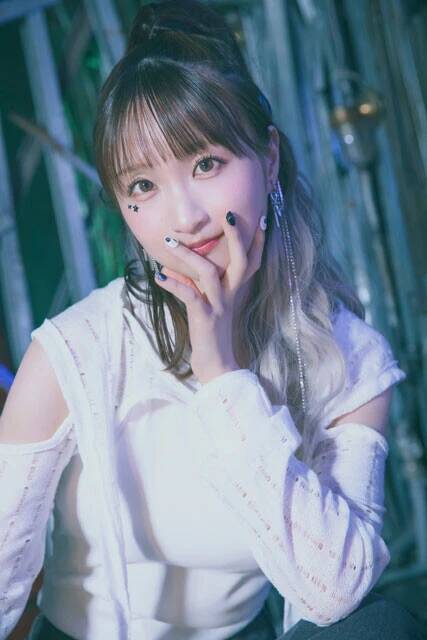 『プロセカ』『ウマ娘』出演の人気声優・秋奈のデジタル写真集が発売！ ゼロから作り上げた衣装へのこだわりを語る