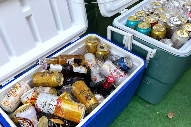 【ナシチャンプル】上野のクリスマスマーケットの屋台で出会った、インドネシアのジャワ料理にハマる冬：パリッコ『今週のハマりめし』第216回