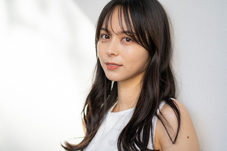 親友のふたりが、神宮球場での初の生観戦を堪能！【山本萩子の６−４−３を待ちわびて】第228回
