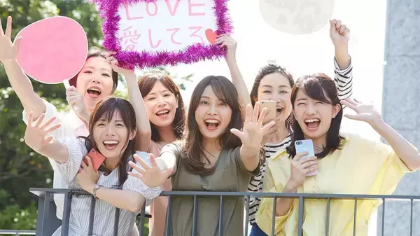 "サナ活"の盛り上がりに党費収入が拡大!?　政治の世界の「推し活」にみる個人崇拝への危惧