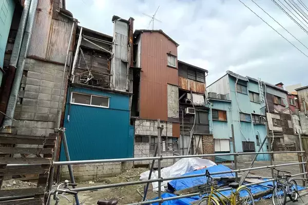 「【沖縄そば&ゴーヤーチャンプルー】荻窪の名酒場を間借り営業するランチ店で、驚くほど洗練された沖縄料理と出会う：パリッコ『今週のハマりめし』第223回」の画像