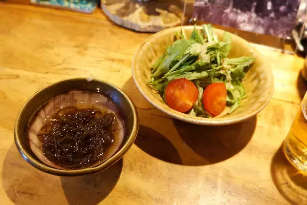 「【沖縄そば&ゴーヤーチャンプルー】荻窪の名酒場を間借り営業するランチ店で、驚くほど洗練された沖縄料理と出会う：パリッコ『今週のハマりめし』第223回」の画像