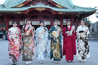 AKB48「二十歳のつどい」開催！ 武道館コンサートで漫才を披露した工藤華純が「コントやる？」新たなメンバーを勧誘