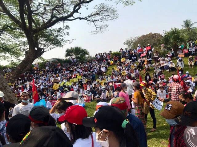 "世界史的にものすごい"ミャンマー市民による民主化闘争　高野秀行×西方ちひろ対談【前編】