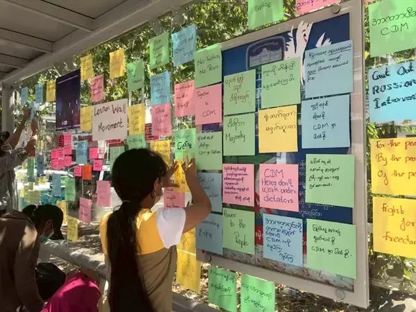 「"世界史的にものすごい"ミャンマー市民による民主化闘争　高野秀行×西方ちひろ対談【前編】」の画像