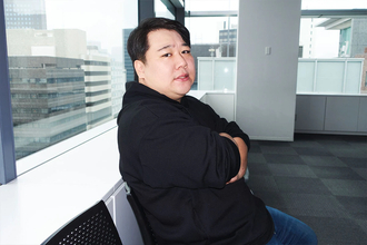 【性の対談連載：ラランド・ニシダと『みんなのセックス大全！』】「最近見たAVは、女性が相撲部屋に入門するっていうドラマ」