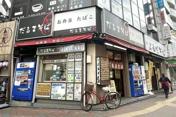 「【かけそば&ミニかき揚げ丼セット】超局地的な立ち食いそば激戦区で味わう、王道のセットと缶ビール：パリッコ『今週のハマりめし』第217回」の画像