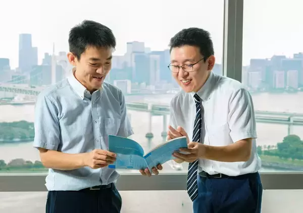 「言葉をこよなく愛するアナウンサーが笑い、言葉をとことん突き詰める言語学者がときめいた！　上垣皓太朗と川原繁人の「日本語偏愛談議」」の画像