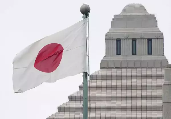 「"不快感"で表現の自由を規制する」国旗損壊罪はそもそも憲法違反!?