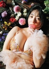 グラドル最高峰の抜群プロポーション・麻倉瑞季「グラビア用、体を鍛える用、ふたつのジムに通って体形管理をしています！」