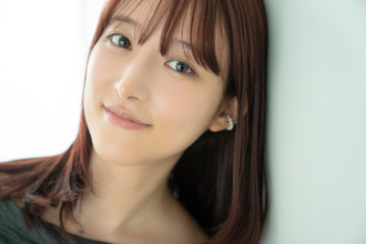 美人すぎるラジオDJとして話題を呼んだタレント・山崎あみが語るグラビアへの想い「もし私が自由にグラビアをやったら、裸エプロンとかやっちゃいます」
