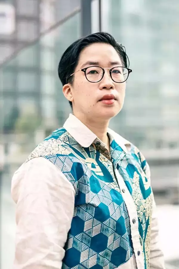 これまで無意識に広告から受け取っていた「男らしさ」とは一体何なのか？