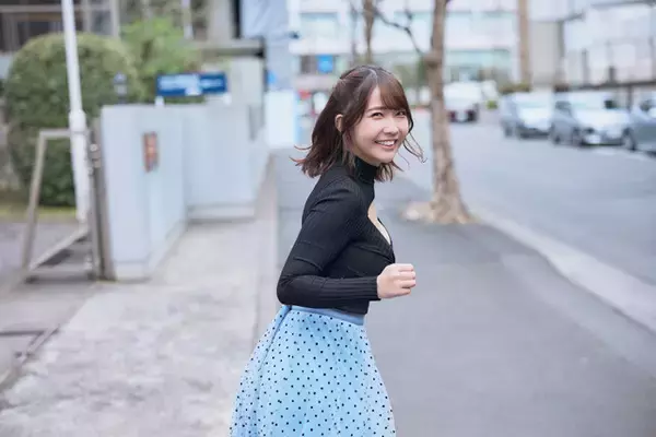「"ノーブラポチ"っとした写真集が爆売れ中の天羽希純（あまう・きすみ）「おっぱい出せるなら出したほうが普通に良くないですか(笑)？」」の画像