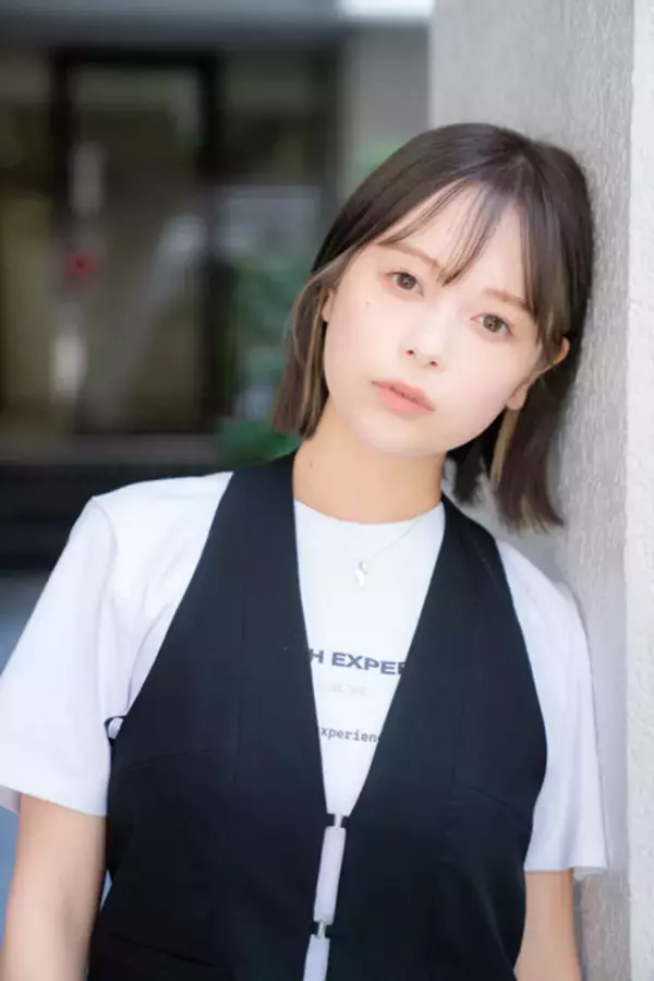 「サロモ界のトップランナー・緑川春菜が語るグラビアへの想い「『可愛い』『セクシー』より『おしゃれ』と呼ばれたいです」」の画像