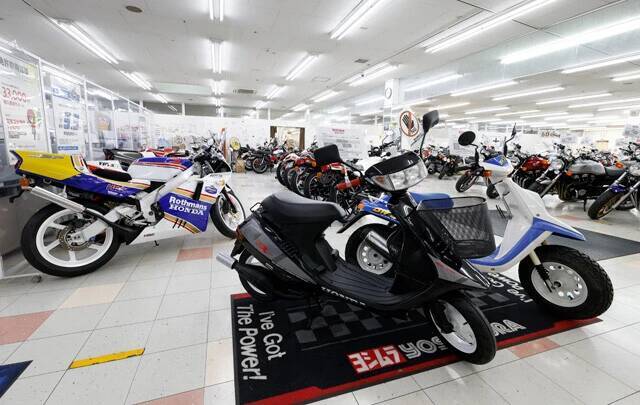 中古バイクの聖地で1280万円の激レア車も発見！　バイク王つくば絶版車館で"憧れの名車"を実走チェック