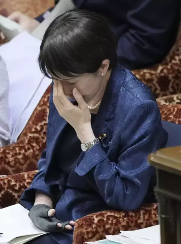 頼むから寝てくれ高市総理！　まさかの「寝不足アピール」で国民も永田町もマジ困惑！　歴代屈指の"人に頼れないリーダー"が招く国難