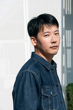 戯曲と小説の双方で注目される作家が描く「ドキドキ」体感型の万引きGメン恋愛小説（『おもちゃの指輪がほしいねん』著：ピンク地底人3号）