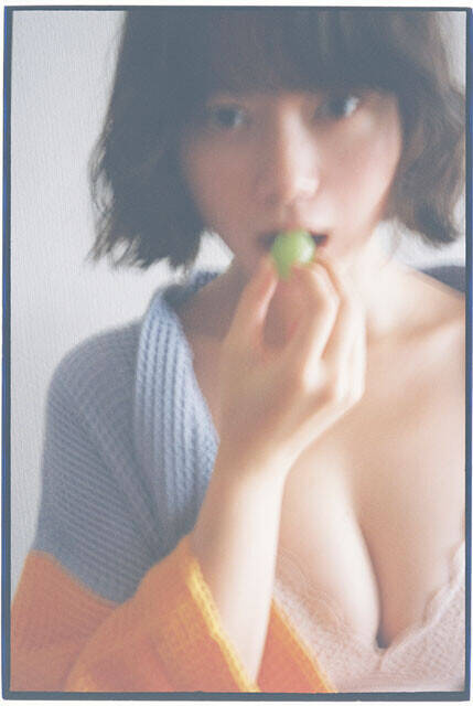 『ラジオ知らねえ単語』の園凜（その・りん）が初のデジタル写真集を発売！「"マツケンサンバ"に衝撃を受けて、俳優の養成事務所に入りました」