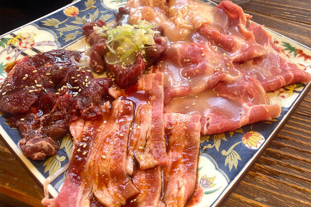 【ホルモン焼肉】体験してもなお信じがたいほどの安さと満足感。「肉流通センター」の衝撃：パリッコ『今週のハマりめし』第248回
