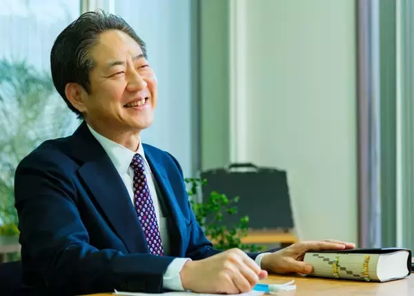 「『四季報 新春号』から発掘したお宝銘柄32選!!　日経平均が最高値を更新し続ける今から買っても遅くない！」の画像