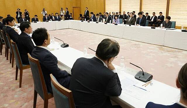 衆議院議員・河野太郎「『公約だから』で間違った減税にひた走る。それで政治の責任を果たしたと言えますか？」