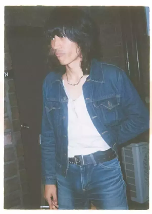 「妖しい白塗りメイクで激しく踊る！　又吉直樹も注目する見世物小屋的ロックンロールバンド・フーテン族「俺が思うカッコイイを世の中に分からせたい！」」の画像