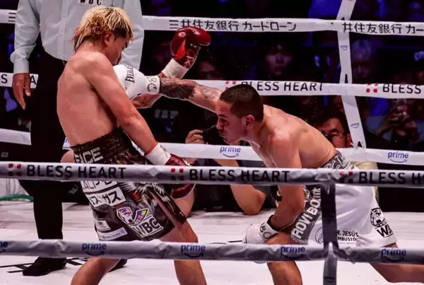 「新たな武器を手に再起戦で勝利！　神童・那須川天心が見せた「ヒーロー」としての覚悟」の画像