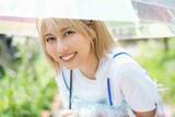 「鈴木萌花（ex.AMEFURASSHI）がリスタートを切る初デジタル写真集をリリース「自分自身の象徴として『涙』を収めていただきたかったんです」」の画像1