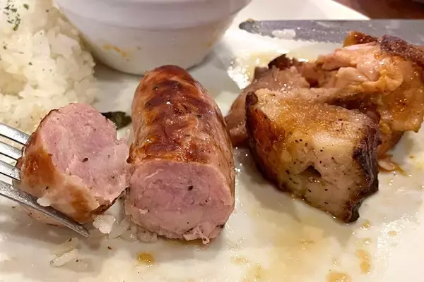 「【ブラジル料理】6種の肉をシュラスコ用グリルで焼いた「ミックスプレート」がワイルドで最高：パリッコ『今週のハマりめし』第246回」の画像