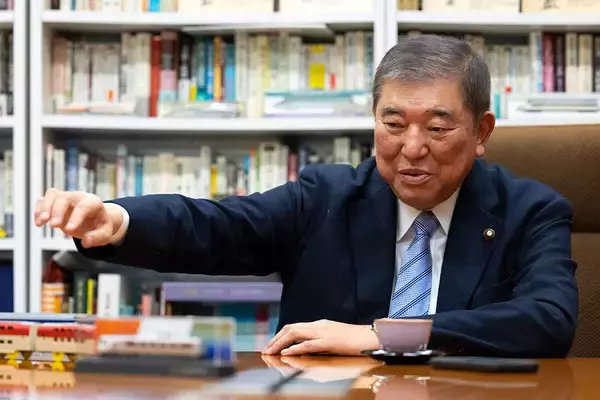 石破茂、趣味を語る。「人生の最後に作る"エンディングプラモ"はこれだろうね」