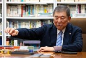 石破茂、趣味を語る。「人生の最後に作る"エンディングプラモ"はこれだろうね」