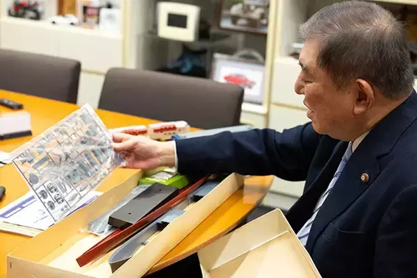 「石破茂、趣味を語る。「人生の最後に作る"エンディングプラモ"はこれだろうね」」の画像