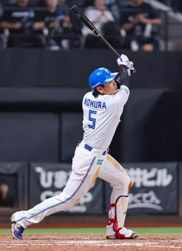 「現役投手が「縫い目の感覚が以前とまったく違う」と証言......NPB「飛ぶボール」問題を大検証！　日本ハム打線は「2004年の巨人打線」を超えるのか!?」の画像