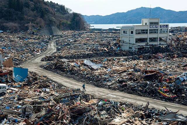 「3・11  あの日を重ねて」。写真家・八尋 伸が見た復興の軌跡
