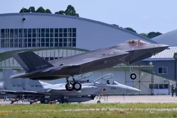 「日英伊の次世代戦闘機開発プログラム・GCAPの開発遅延で、日本の防空に非常事態発生!?　はたして航空自衛隊はその「穴」をどう埋めるのか？」の画像