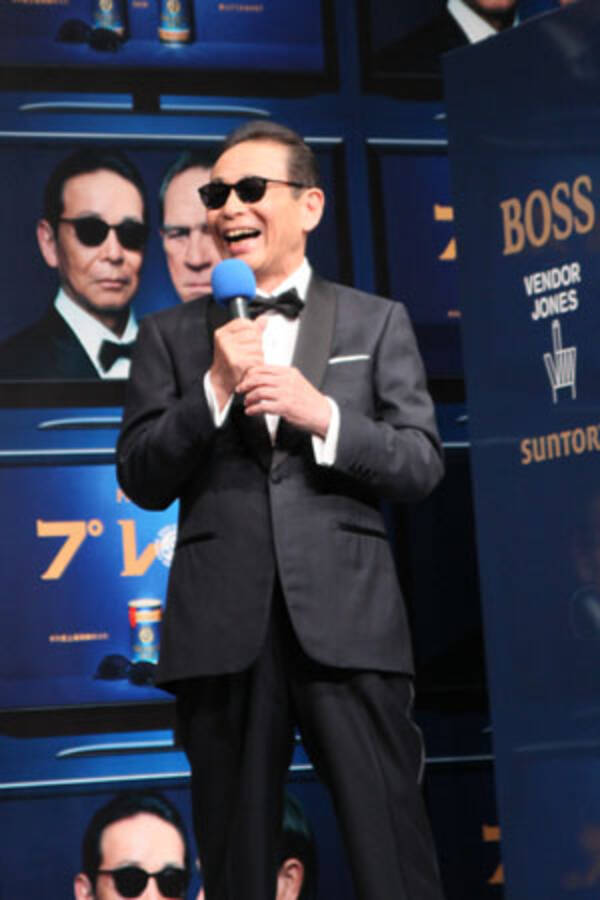 復活 テレフォンショッキング で宇宙人ジョーンズ相手にタモリが往年のイグアナ芸を披露 14年8月28日 エキサイトニュース