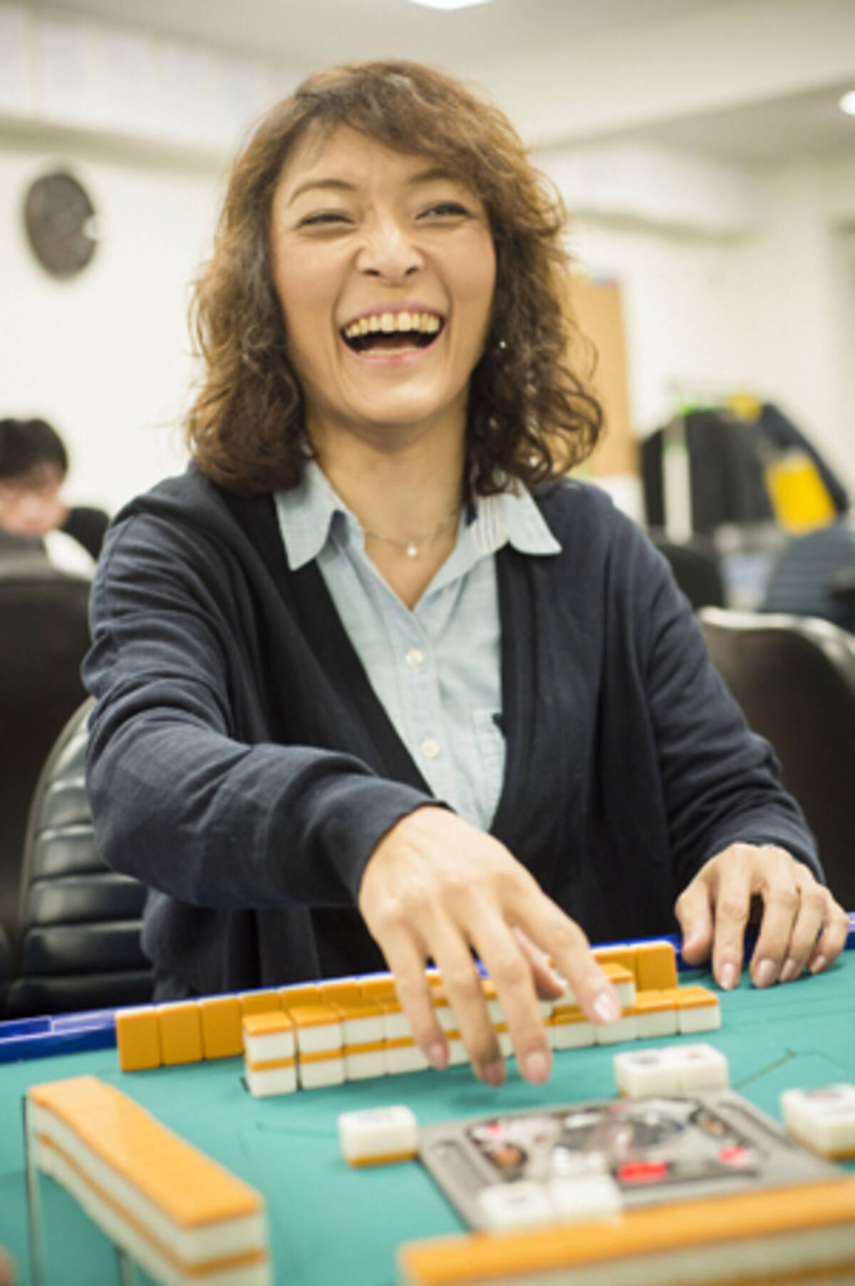 あの勝間和代が麻雀最高位戦でプロデビュー 話題作りじゃなくガチ むちゃむちゃモテますよ 15年2月22日 エキサイトニュース