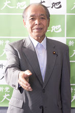 鈴木宗男が伝授する“勝てる握手”とは？ 「握手をすれば何票入るかわかる」