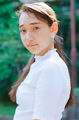 日本とベラルーシが生んだ奇跡 次世代ハーフ美女 白本彩奈 お母さんもキレイなので自慢ですね 笑 18年1月22日 エキサイトニュース