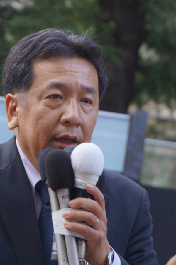 立憲民主党・枝野幸男代表が歌う『欅坂４６』を聞いた辻元清美が語る「見かけによらず気遣いの人です」