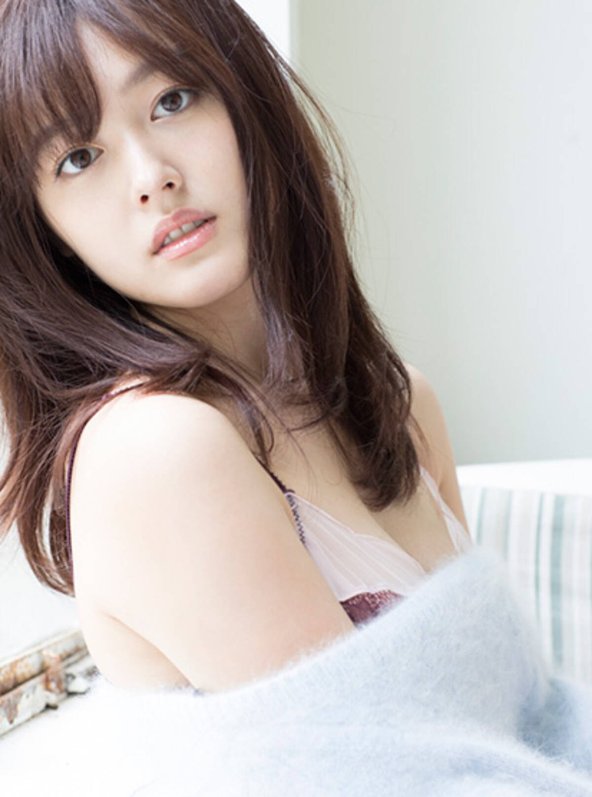 大人になった久住小春が大胆に露出 もう２５歳ですから 結構 攻めてますね 笑 17年10月27日 エキサイトニュース