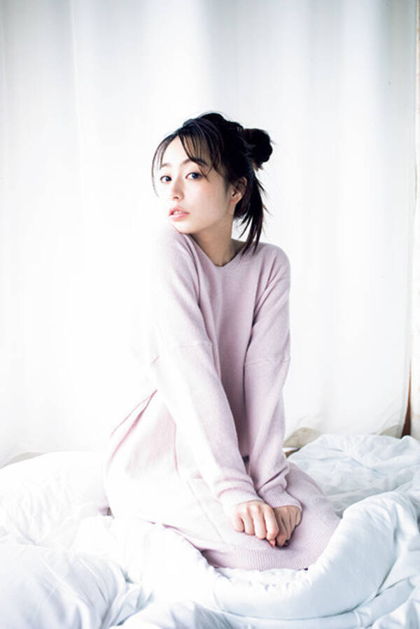 １ｓｔフォトエッセイ 風をたべる がいよいよ発売 話題のアナウンサー 宇垣美里 フリーになってやりたいことは まだ決まってないんです 19年4月14日 エキサイトニュース