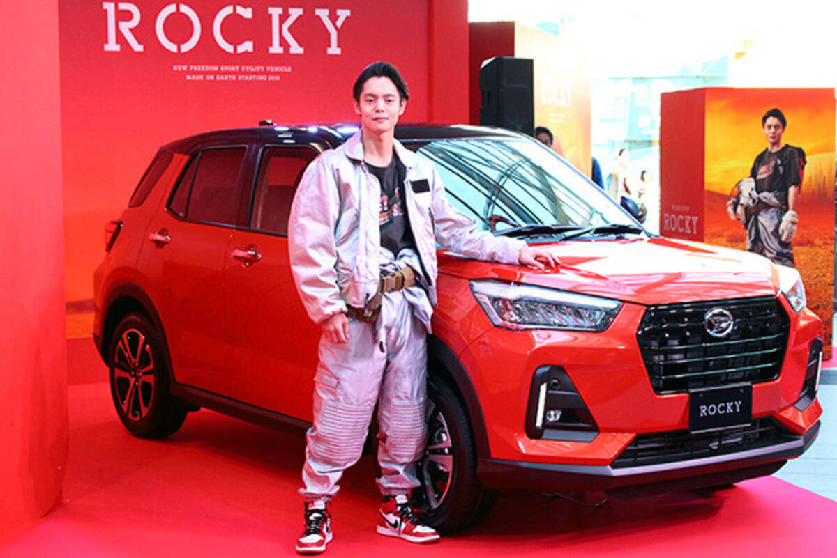 ダイハツ新型ｓｕｖ ロッキーを窪田正孝が絶賛 男性が思う以上に女性はすごくかっこいいものを欲してる 19年11月16日 エキサイトニュース