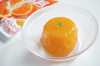 【Ｂ級フード研究家・野島慎一郎のバカレシピ】果汁グミを溶かして固めて本物のミカンサイズに！「超巨大！　本当の果汁グミ」