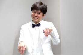 「余裕すわ」連発の明るい中年ピン芸人・野田ちゃん「年越しのトレンド第３位に。『謹賀新年』に勝っちゃいましたわ！（笑）」