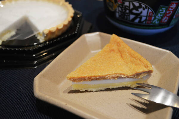 ｂ級フード研究家 野島慎一郎のバカレシピ おい 野島 どん兵衛のふっくらおあげをスイーツ化とか 正気か どん兵衛チーズケーキ 2021年4月30日 エキサイトニュース