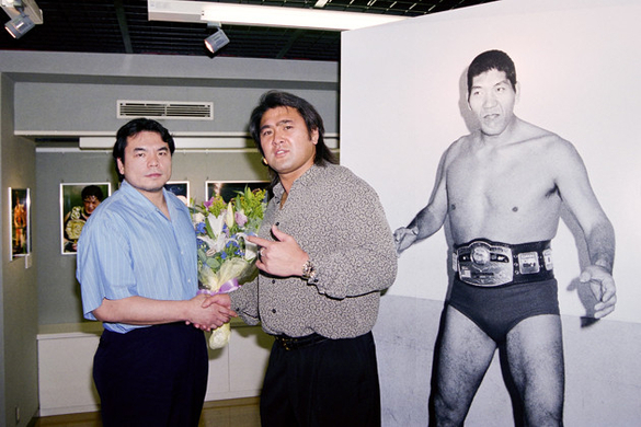 ノア ５８歳のｇｈｃ王者 武藤敬司がｖ２に成功 ｖ３戦は丸藤正道との天才対決へ 21年4月29日 エキサイトニュース