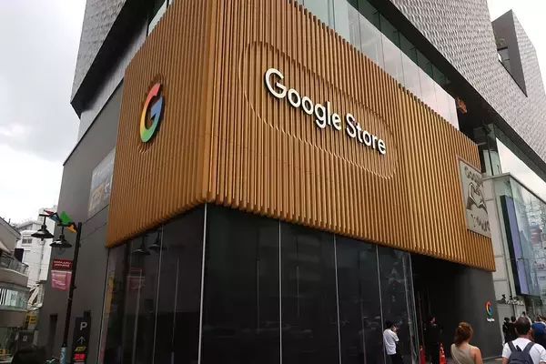 Appleだけじゃない！　スマホメーカーが「直営店」を出す理由
