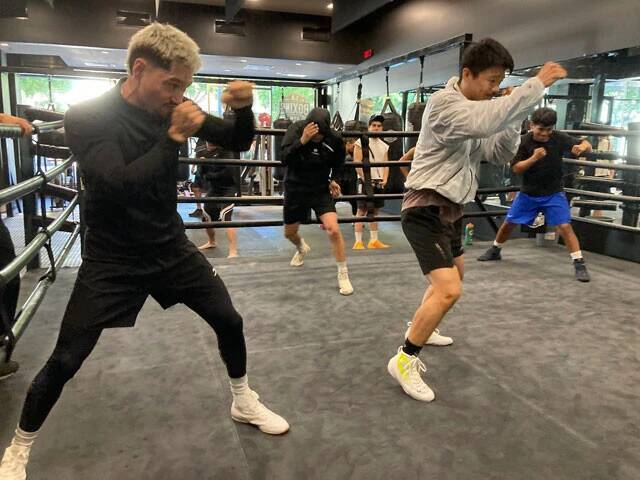 井上尚弥戦直前。"拳友"のWBOフライ級チャンプが語る、頂上決戦に挑む中谷潤人